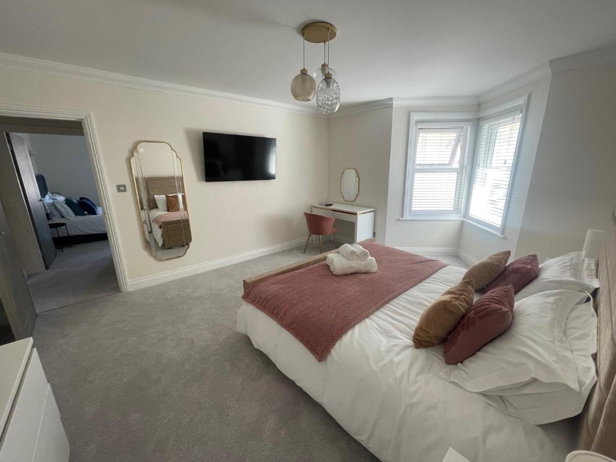 Exquisite Apartment, Stone Throw From The Apartamento