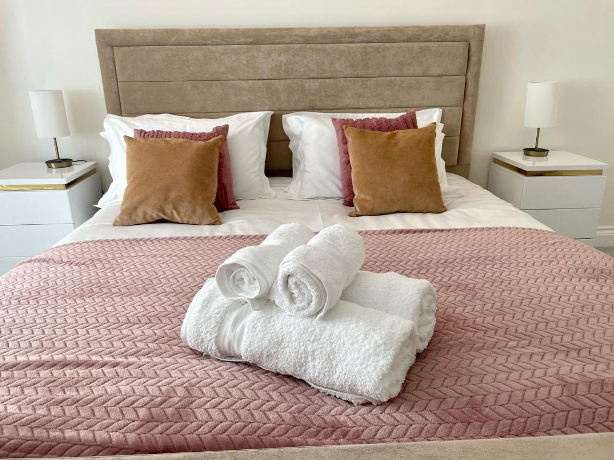 Apartamento Exquisite Apartment, Stone Throw From The Bournemouth