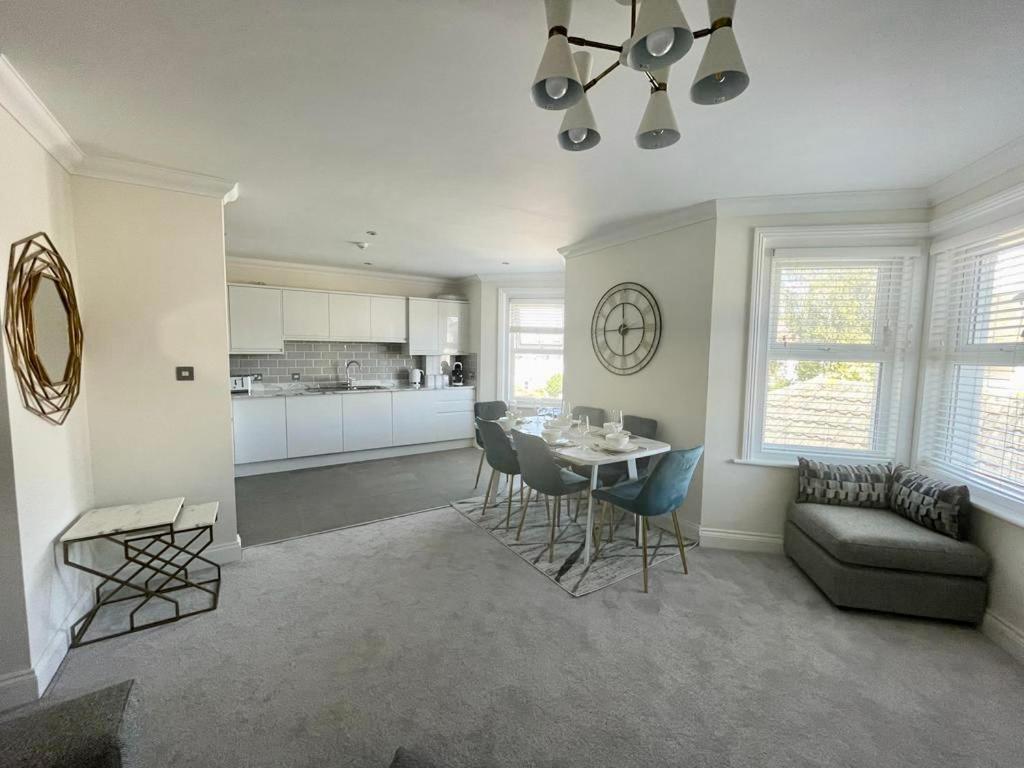 Exquisite Apartment, Stone Throw From The Apartamento *