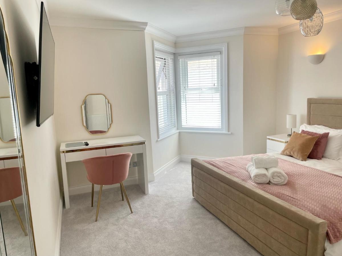 Exquisite Apartment, Stone Throw From The Apartamento